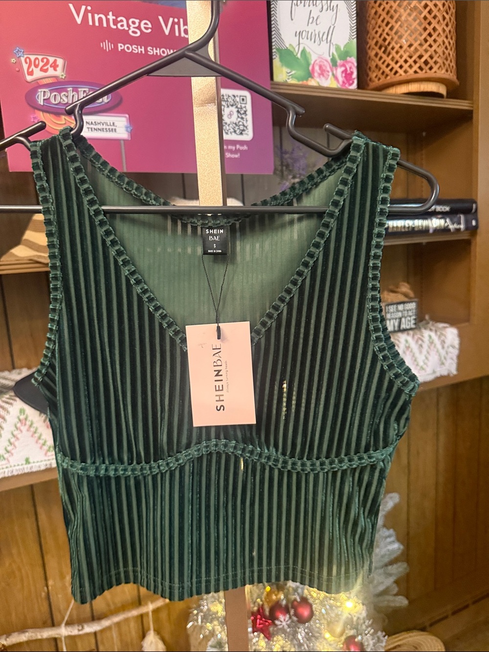 SHEIN Dark Green Velvet Striped Cropped Tank